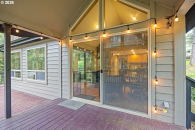 Wooded coastal retreat in the highly desirable Whaleshead Beach - photo 2
