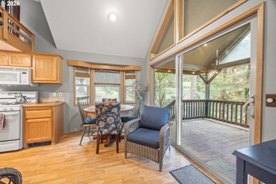 Wooded coastal retreat in the highly desirable Whaleshead Beach - photo 3