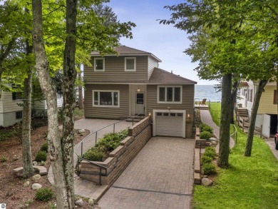 Lake Home For Sale in Arcadia, Michigan
