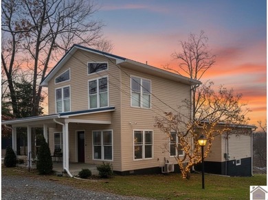 Built in 2023 this 3 bedroom, 3 bath home sits on a spacious 1/2 - photo 2