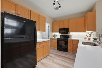 Rare loft-style condo just steps from the vibrant heart of - photo 10