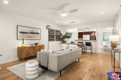 (private lake, pond, coastal) Condo For Sale in North Hollywood California