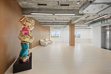 605 Lincoln Road is a boutique office building ideally - photo 1