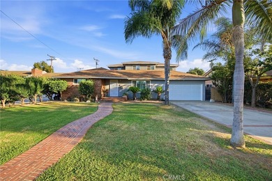 Spacious and versatile, this beautiful 4 bedroom, 3 bathroom - photo 4