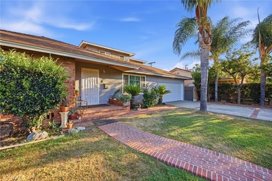 Spacious and versatile, this beautiful 4 bedroom, 3 bathroom - photo 7