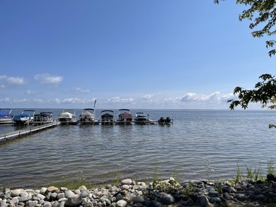 ''Enjoy approximately 300 feet of private lake access complete - photo 8