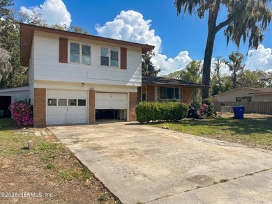 Lake Home For Sale in Orange Park, Florida