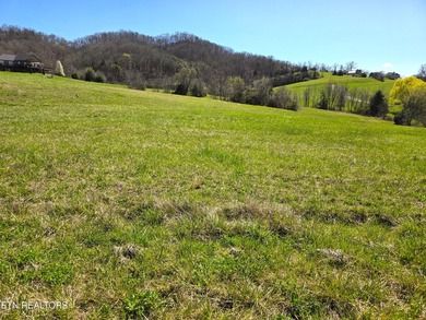 This sweet lot on a cul de sac is within walking distance to the - photo 5