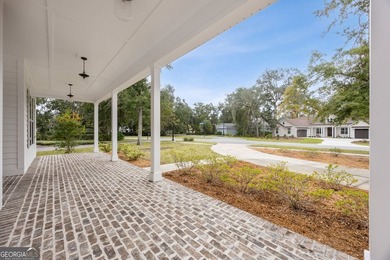 Bent Pine modern farmhouse, only two years old, with amazing - photo 9