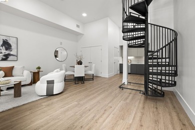 LARGE ONE BEDROOM PLUS AND ONE AND A HALF BATHROOM LOFT STYLE! - photo 2