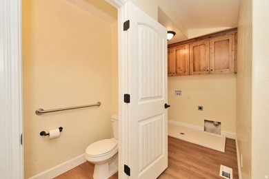 Beautifully maintained Spanish Fork townhome offering space - photo 20