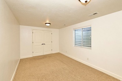 Beautifully maintained Spanish Fork townhome offering space - photo 27