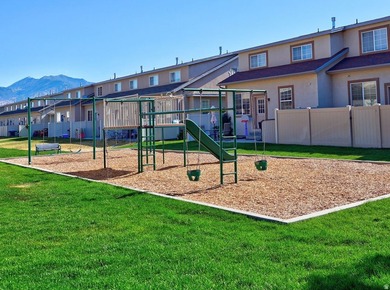 Beautifully maintained Spanish Fork townhome offering space - photo 37