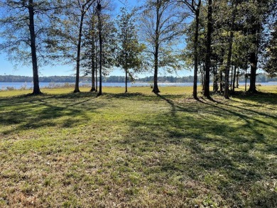 Lake Acreage For Sale in Laurel, Mississippi
