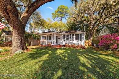 Lake Home For Sale in Jacksonville, Florida