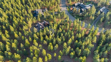 Experience the art of semi-custom mountain living in the private - photo 17