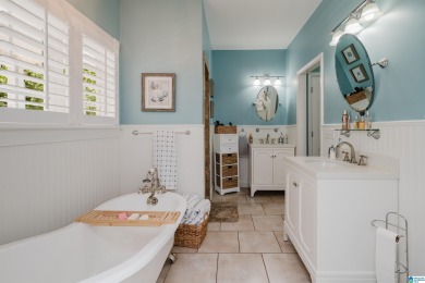 Escape to tranquility at this beautiful lakefront home - photo 21