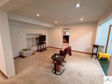 Fantastic 5-bedroom, 4.5-bath home with massive 24x54 garage on - photo 26