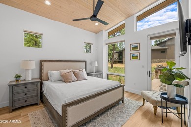 Welcome to 3560 S Clubhouse Circle - Single-level home with a - photo 27