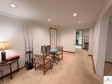 Fantastic 5-bedroom, 4.5-bath home with massive 24x54 garage on - photo 27