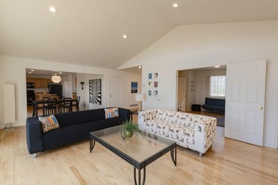 Welcome to your dream home in the prestigious Cumberland Shores - photo 31