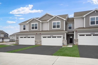 (private lake, pond, creek) Townhome/Townhouse Active Under Contract in Huntley Illinois