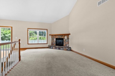 NEWLY LISTED! Tucked within the charming Autumn View plat - photo 4