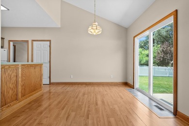 NEWLY LISTED! Tucked within the charming Autumn View plat - photo 6