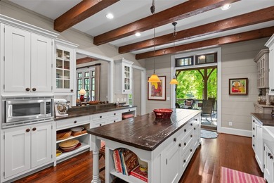Welcome to an extraordinary lakefront retreat on Lake Toxaway - photo 23