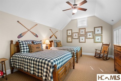 Welcome to an extraordinary lakefront retreat on Lake Toxaway - photo 37
