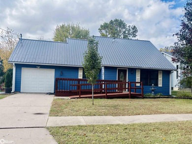 (private lake, pond, creek) Home For Sale in Fort Madison Iowa