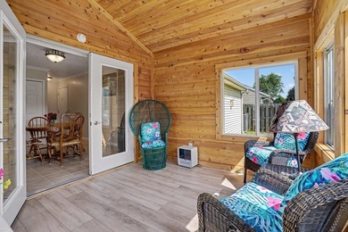 Welcome home to this beautifully maintained ranch in the heart - photo 10