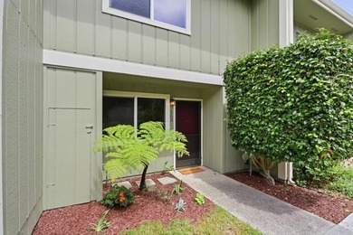 Move in ready! Back part of Harbor Oaks, quiet and serene close - photo 14