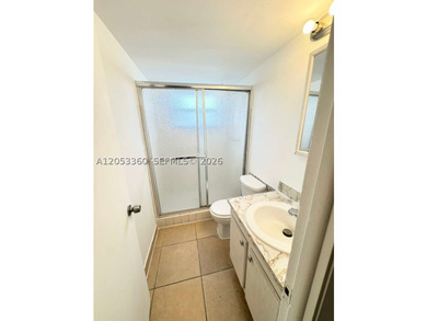 Very nice 2 bedroom/2 bathroom first floor corner unit tile - photo 17