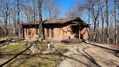 Bull Shoals Lake Home For Sale in Midway Arkansas