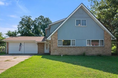 Old Lake Home For Sale in Ennis Texas