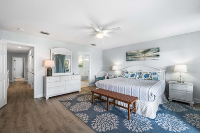 Located in the heart of Santa Rosa Beach, this turnkey townhome - photo 17