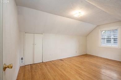 Discover this delightful mid-century Cape Cod located in one of - photo 20