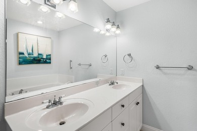 Located in the heart of Santa Rosa Beach, this turnkey townhome - photo 21