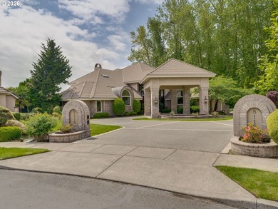 Exquisite custom home with timeless quality features throughout - photo 2