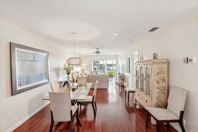 Experience relaxed coastal living in this furnished 2-bed - photo 3