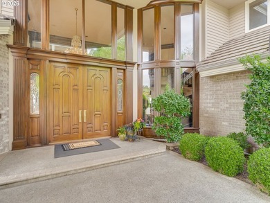 Exquisite custom home with timeless quality features throughout - photo 3