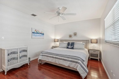 Experience relaxed coastal living in this furnished 2-bed - photo 6