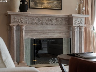 Exquisite custom home with timeless quality features throughout - photo 8