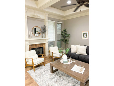 Beautiful 4BR/2BA home originally built by RJ Wachsman Homes. 2 - photo 11