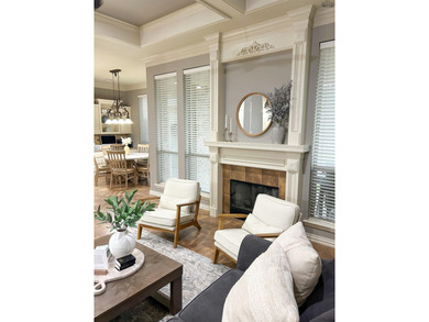 Beautiful 4BR/2BA home originally built by RJ Wachsman Homes. 2 - photo 12