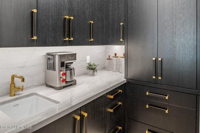 BRAND NEW MOUNTAIN MODERN MASTERPIECE AT PRESTIGIOUS BLACK ROCK - photo 15