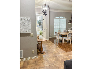 Beautiful 4BR/2BA home originally built by RJ Wachsman Homes. 2 - photo 24