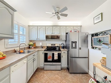 Welcome to Royal Park Gardens, a highly sought-after 55+ - photo 8