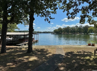 Lake Hamilton Home For Sale in Hot Springs Arkansas